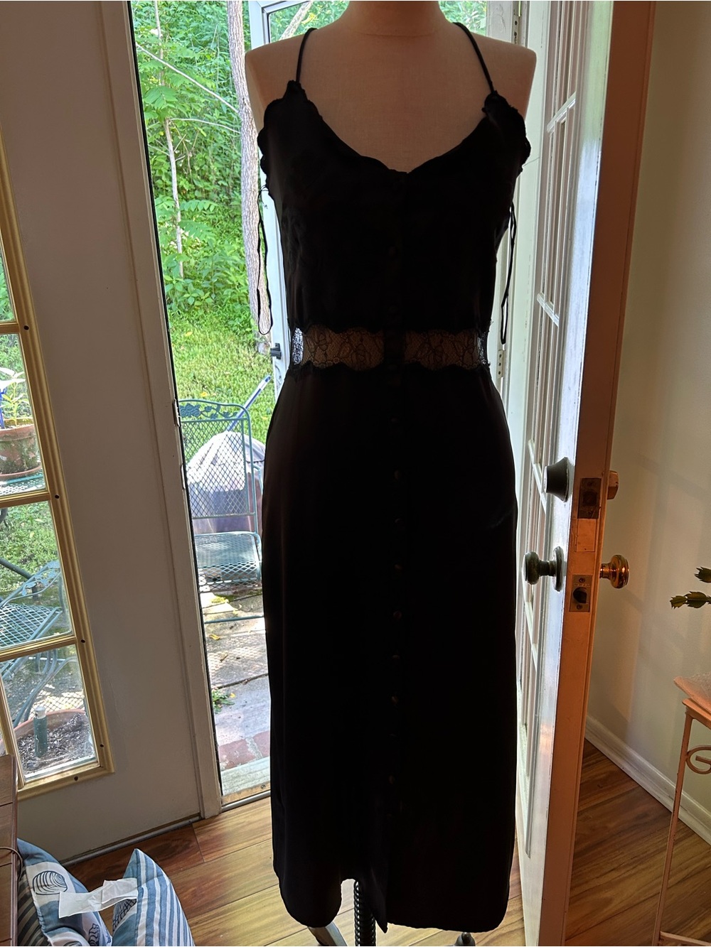 Zara limited edition Black lace slip dress with embroidered trim. xs - Picture 6 of 14